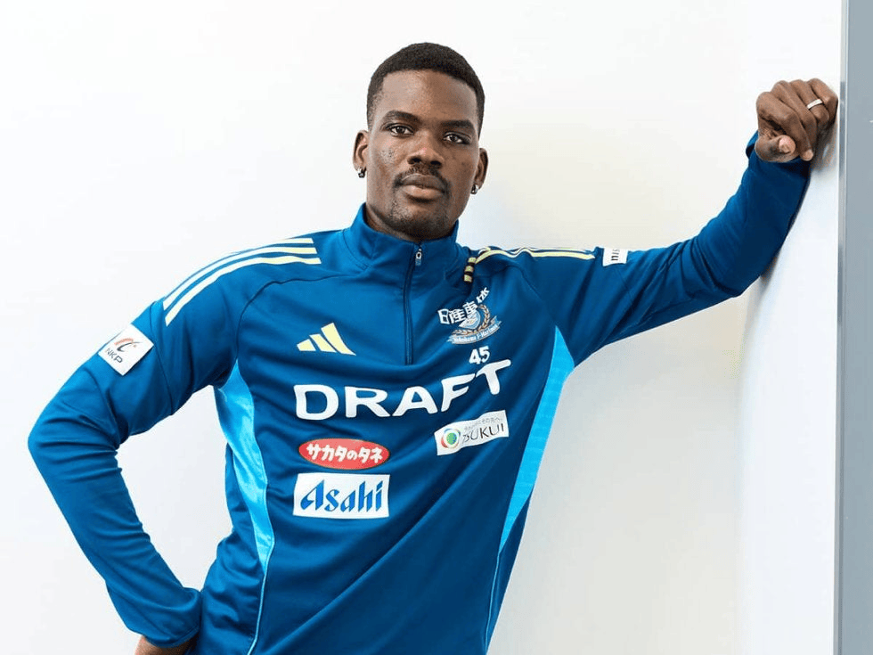 横滨跟队: 克劳德在海港的年薪为300万美元, 比在横滨高10倍