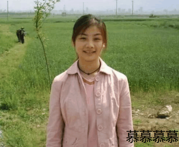 18岁女孩怀上16岁男友的孩子, 父母不但不责备, 还一脸得意样