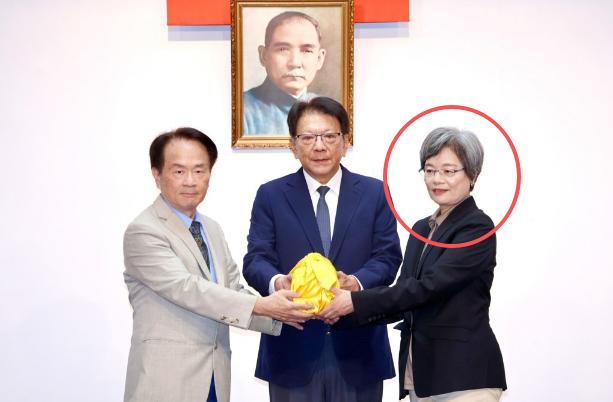 就在刚刚，中国国民党发表严正声明，9月15日，针对台湾地区新任“国史馆长