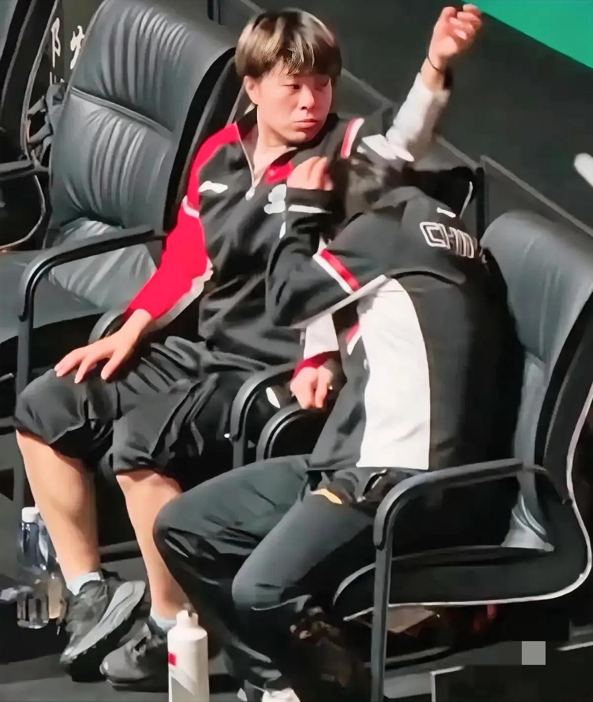 王艺迪自己都没想到，她这次上热搜，不是因为赢了多强的对手，而是在看台上，霸气地一