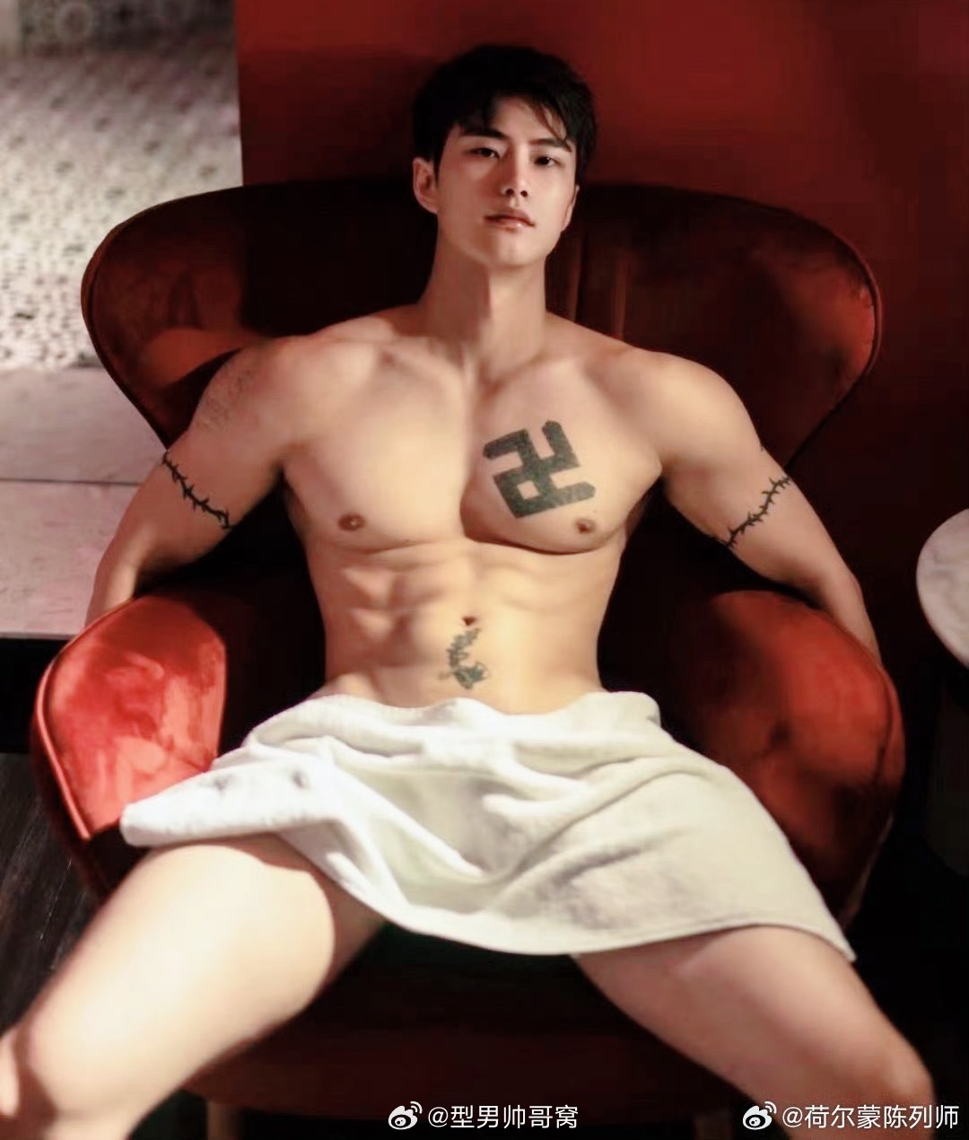 型男帅哥窝肌肉型男​​​