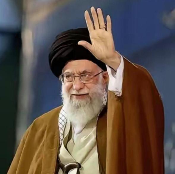 中东这回上演了一出“世纪大和解”，主角竟是打了八年死磕的两伊！两伊从死磕到抱