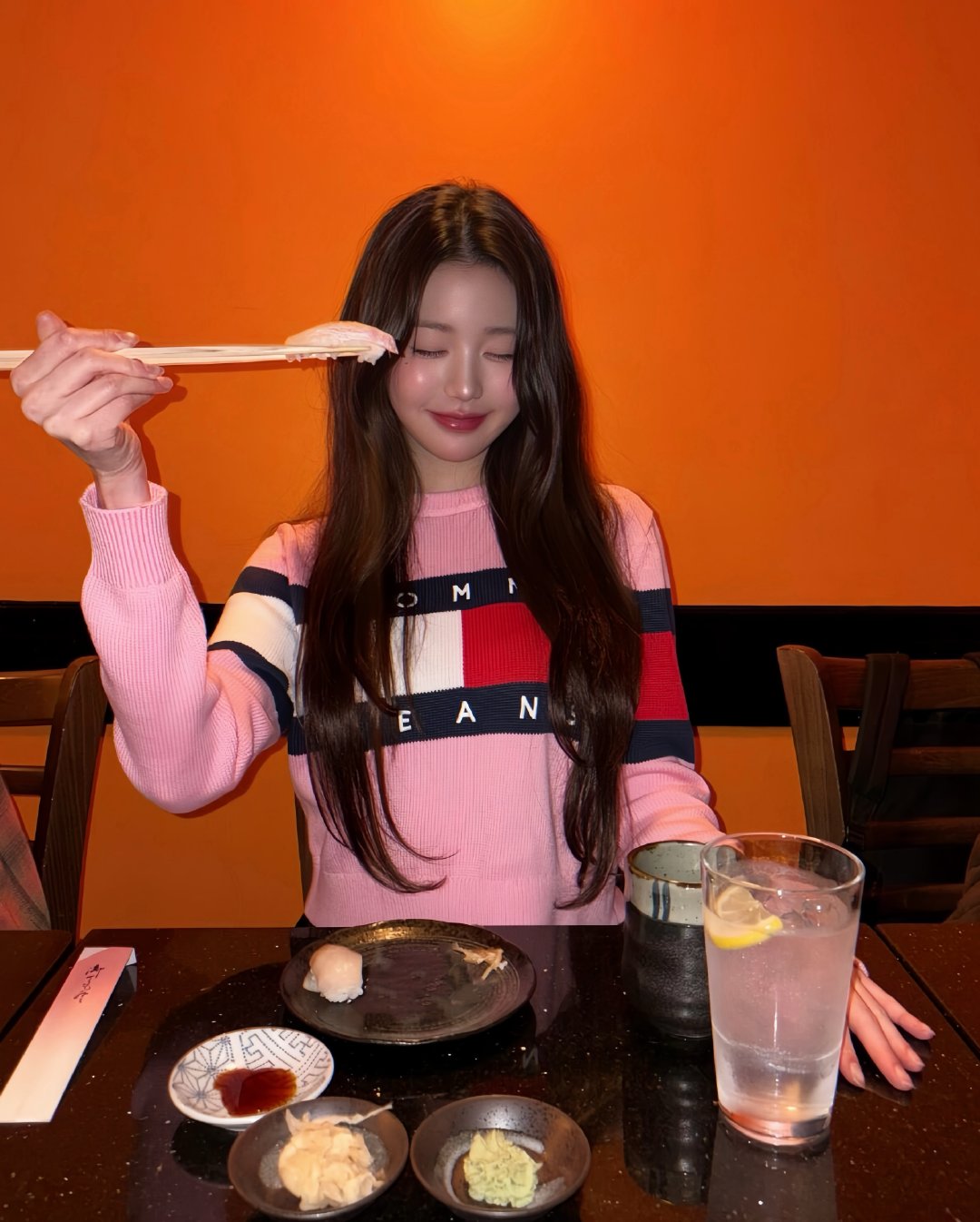 -审美积累｜跟着张元英学漂亮饭拍照姿势🍽️📷