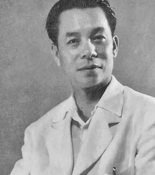 1929年，一叛徒来找柯麟看病，柯麟当即认出了叛徒，但他没露声色，不慌不忙地给叛