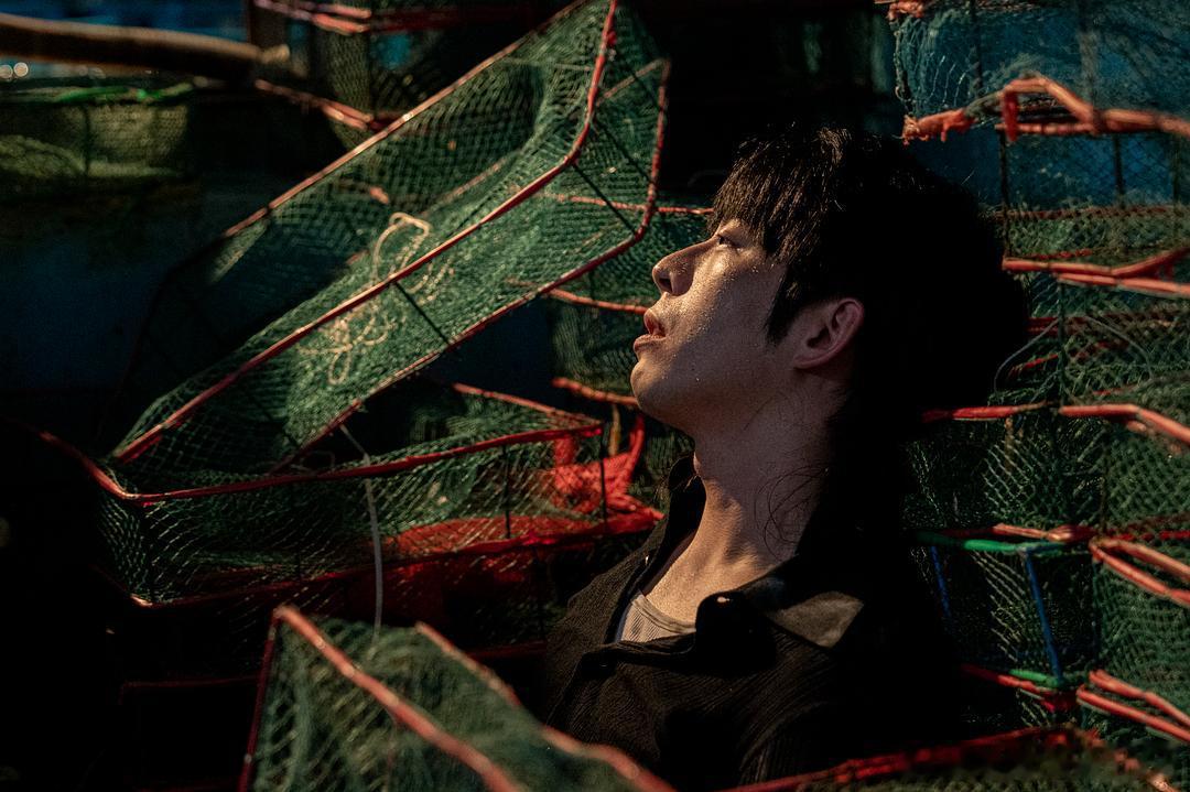 翁子光监制新作《纸盒藏迷》海报&剧照曝光，入围上海国际电影节主竞赛单元领衔主演