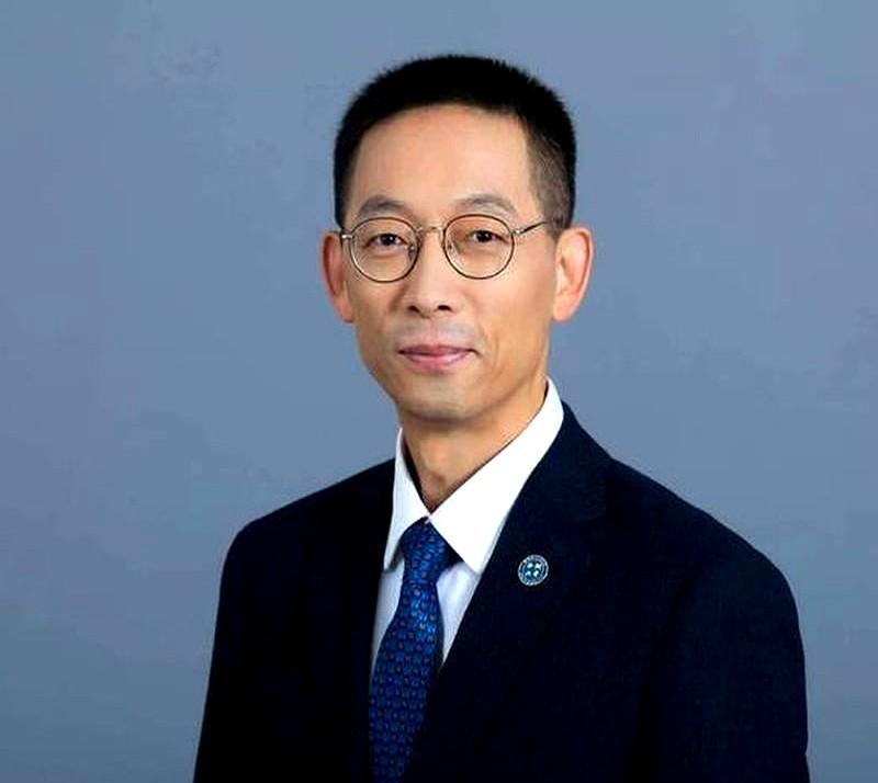网络上流传着一段张忠谋的话，大意是：中国14亿人口从来不缺人才大批顶尖的STE