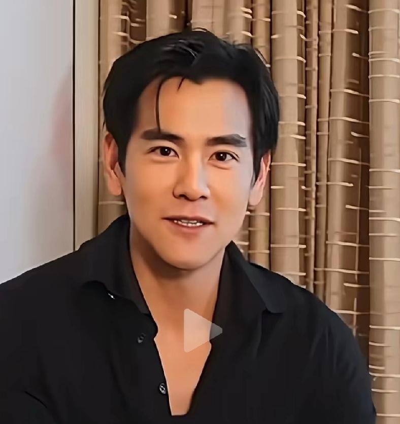 怪不得彭于晏气质那么好，重视睡眠！必须睡够8小时，不能接受凌晨4点开工，因为晚上