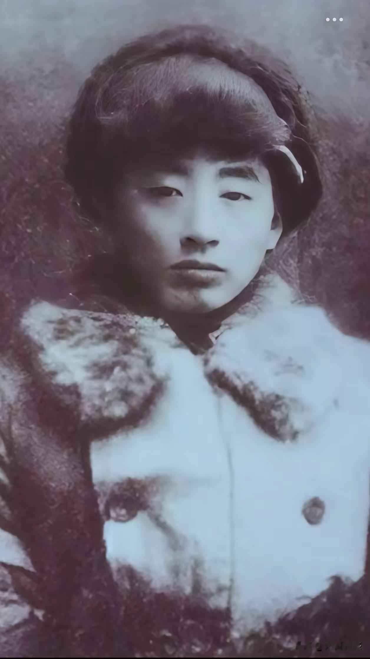 赵尚志将军用过的手枪，是国家一级文物，睹物思人，看到这把手枪，非常怀念赵尚志将军