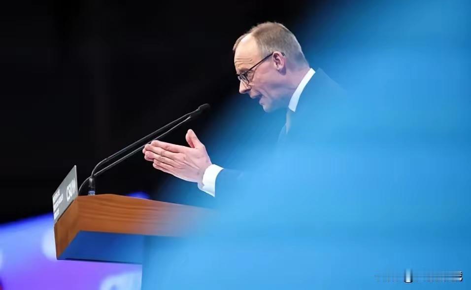 德国总理：俄罗斯就像纳粹德国，美国也不再是过去的美国德国总理弗里德里希・默茨在