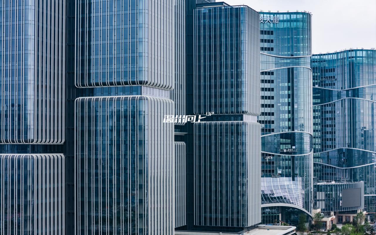 县级乐清的CBD，有大城风范了吗？乐清胜利塘北片，城市形象初具雏形。这里欲打