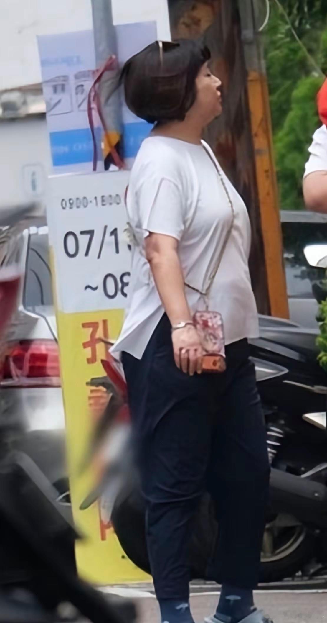Selina“任家萱”胖了五十斤身材浮肿，变化好大完全认不出身材就像充气一样，生