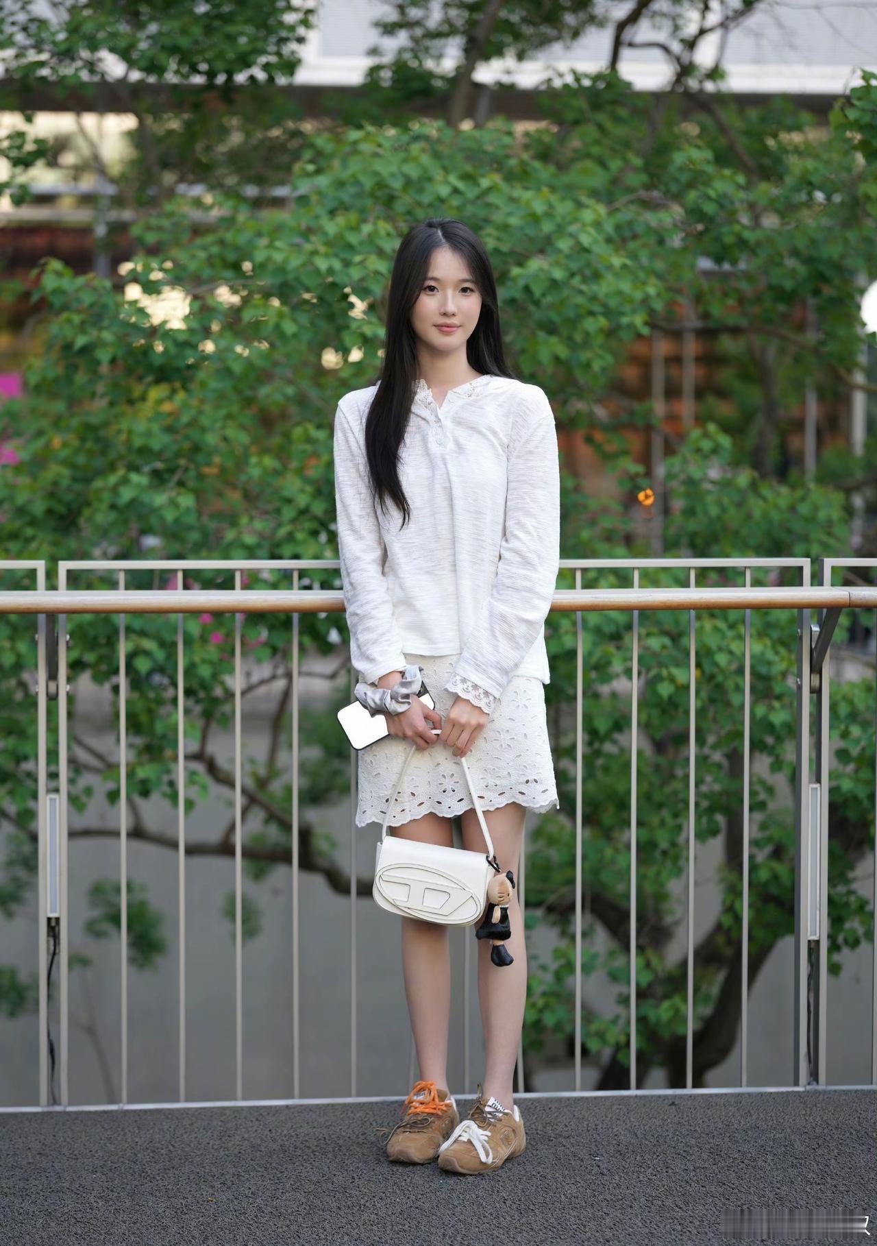 什么样的穿搭可以成为气质女神?🎧夏天的风我永远记得~最近出门真的离不开这个