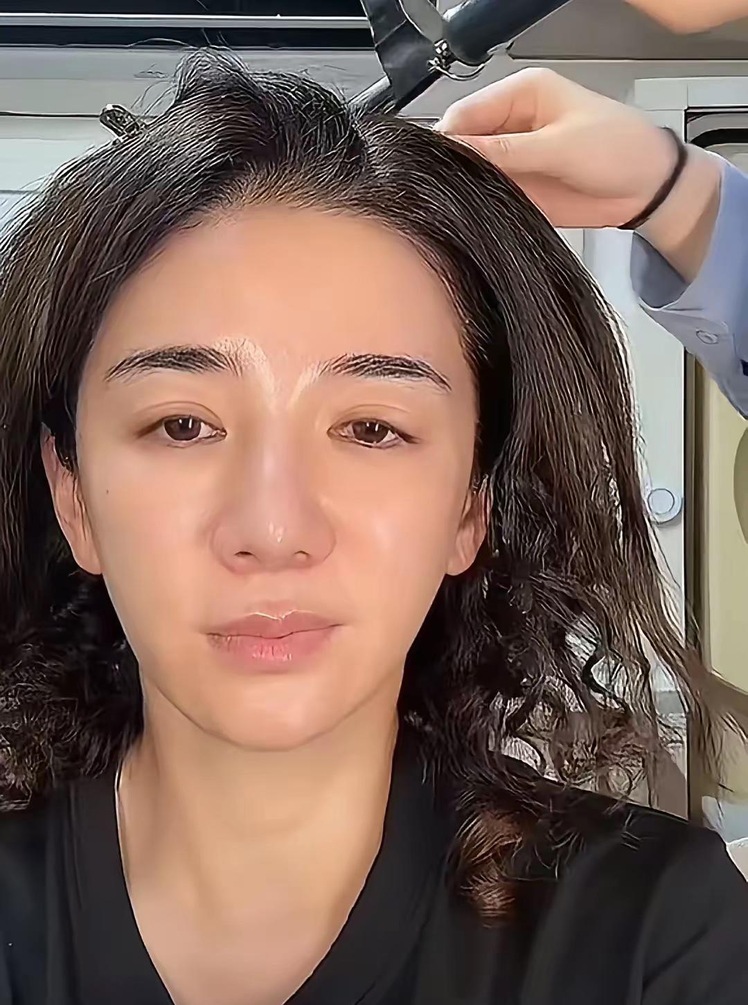 黄奕后槽牙都要咬碎了，没想到自己的几句牢骚话，差点断送了这么多年的演戏生涯，