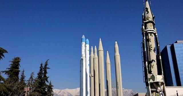 停火是假，抢修是真！卫星抓拍伊朗秘密行动，美军炸毁的导弹基地正在复活你们以为