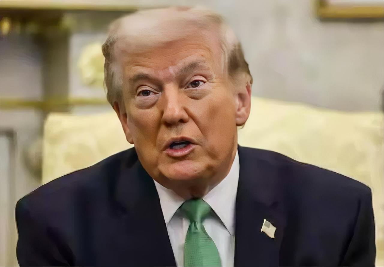 很多人不明白，美国国债已突破39万亿美元了，称得上债台高筑、不堪重负，而特朗普发