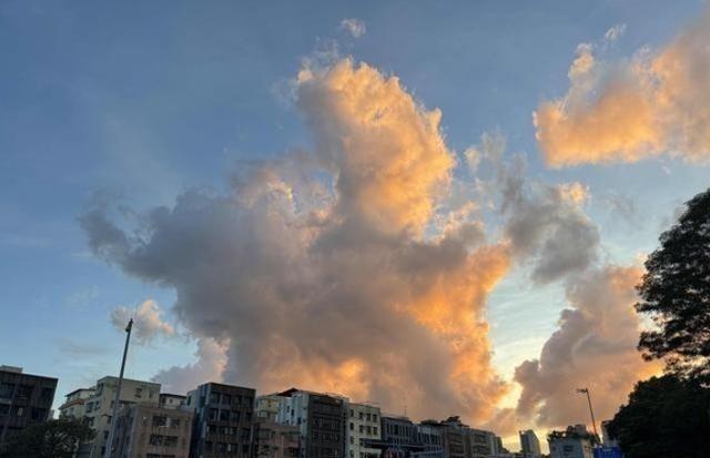 一万元人民币在各个国家能活多久？1、在美国，一万块，估计能活50天2、在英国
