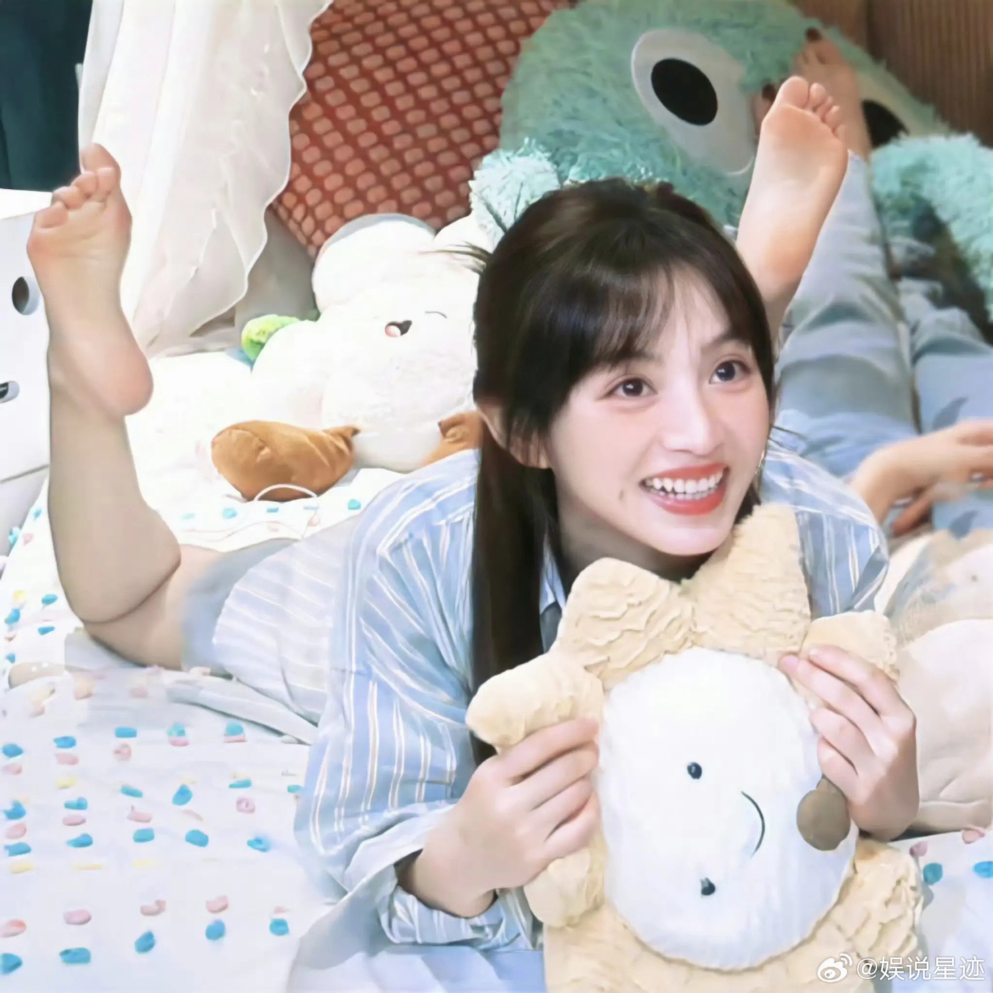 田曦薇无处安放的小jiao糟糕是心动的感觉女生的脚​​​
