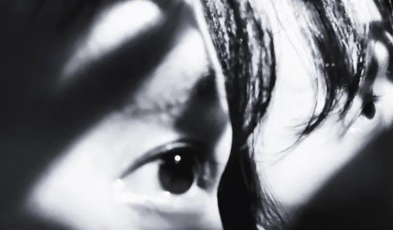 一个人好的人生状态是什么?一个人好的人生状态，是心静如水却眼里有光。拥有再多物