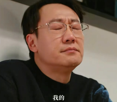 《护宝寻踪》小光终于知道了文雯离开的真实原因，他问穆见晖，亮亮是谁的？穆见晖说：