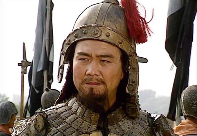 许褚这个人怎么样？他真的是“虎痴”吗？看看他在面对这3个人时的表现吧。一、面