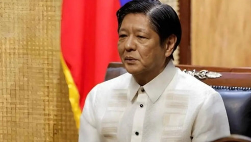 从美国空手而归，张嘴就要向中国索要好处的菲律宾，现在正在为此付出很大的代价。 