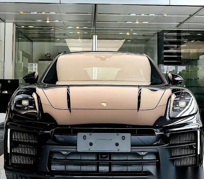 保时捷掀桌子！99.8万Panamera直击百万，豪华车价格体系要崩？保时捷