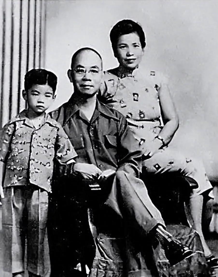 祖国不会忘记，人民不会忘记，向隐蔽战线的英烈吴石将军、陈宝仓将军、朱枫烈士、聂曦