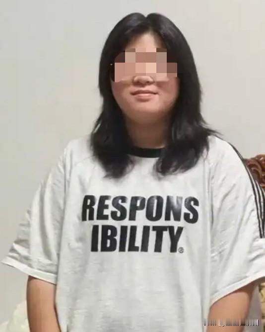 河南一汽车坠河，据知情人说，有一名14岁的女孩失踪，最让人揪心的是……这