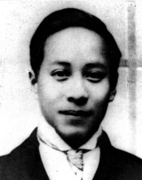 徐梅坤。陈独秀介绍他入党。徐梅坤（1893—1997），又名徐行之，浙江萧