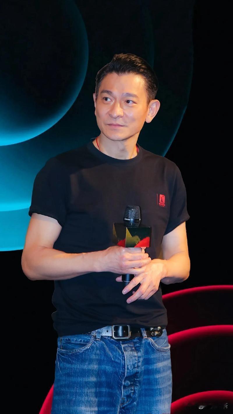 刘德华真的越品越绝真的不查不知道，一查直接被华仔的实力惊到！作为四大天王