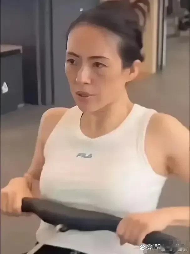 汪峰每次离婚，都能找到更好的[点赞][点赞][笑着哭]​​​