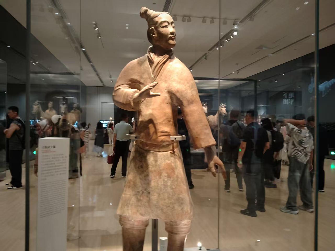 耶律德光:他刘知远一个沙陀佬，连刘姓都不知道从哪里捡捡来的