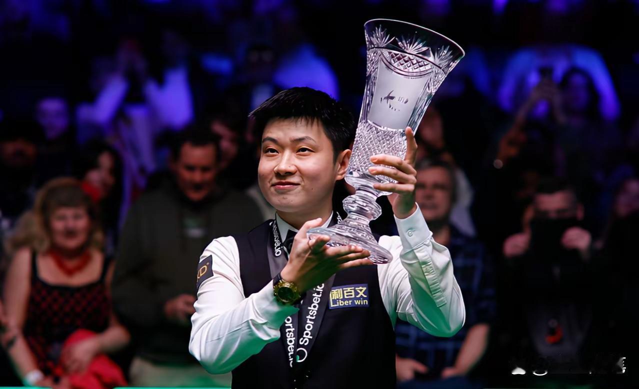 赵心童对现代斯诺克的革新之处在于，他的长台进攻彻底摒弃了"攻防一体"的传统思维。