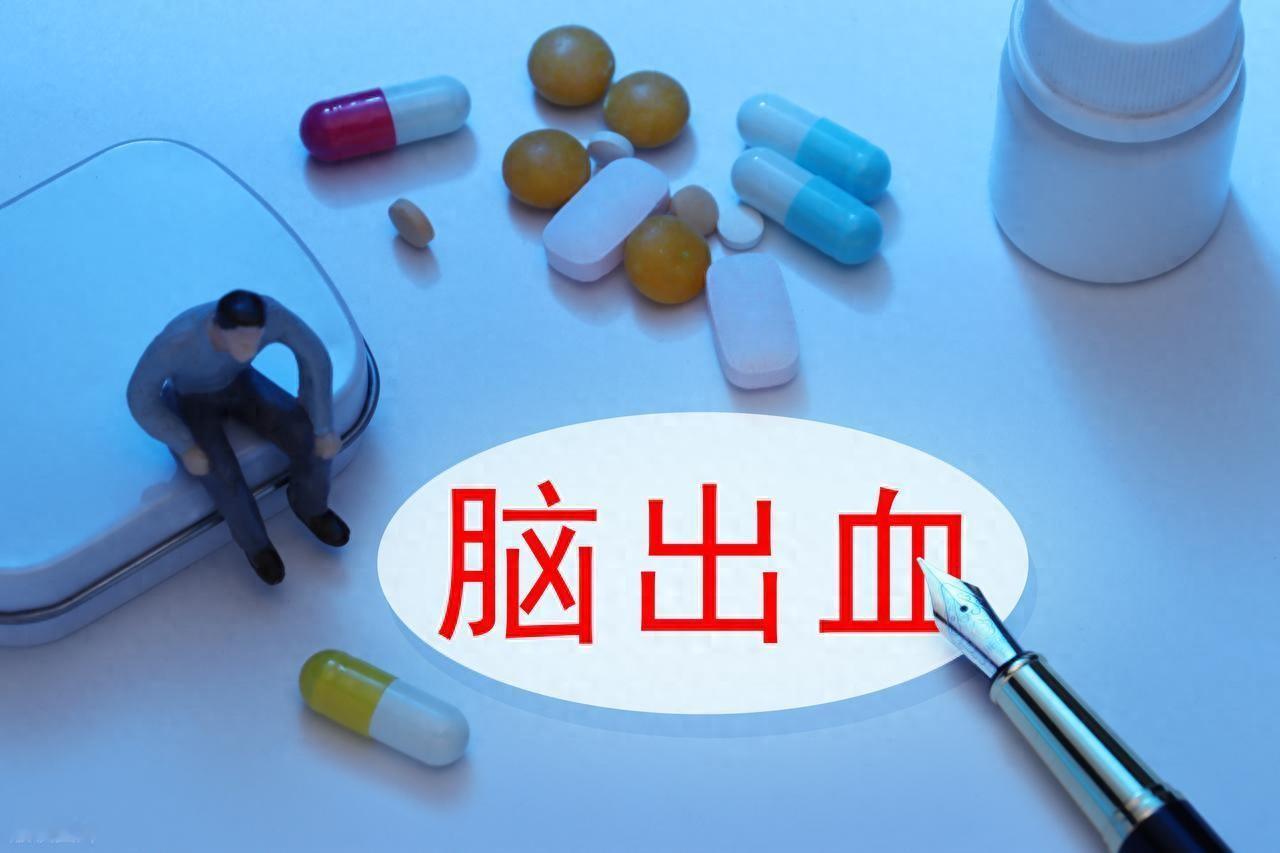 54岁女子突发脑出血走了，银杏叶片不能与这3种药同服，早知早好不少人一提起银