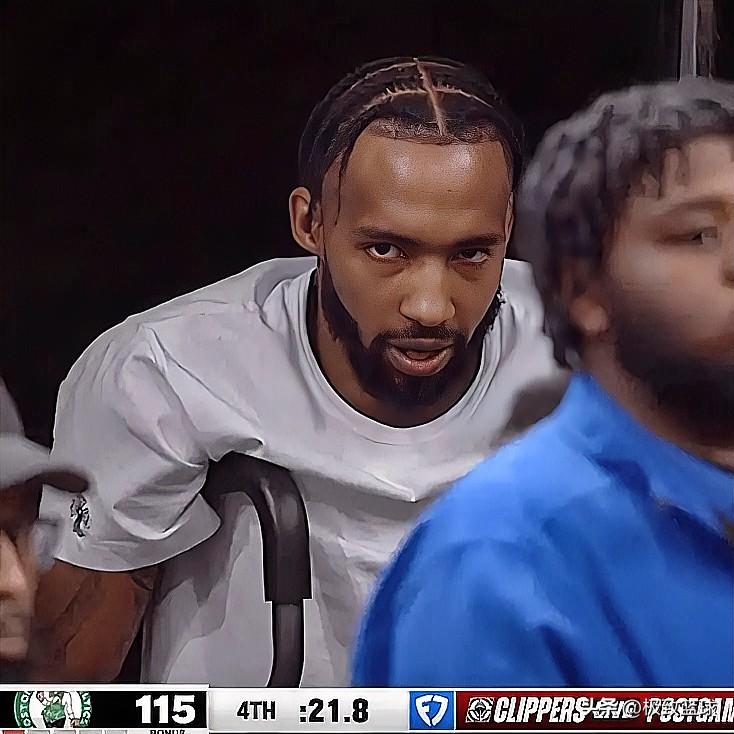 小琼斯伤退哈登37分难救主！快船8战7败跌至西部第11