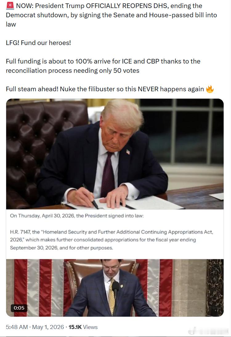 特朗普总统正式签署由参议院和众议院通过的法案，使美国国土安全部重新运作，结束了这