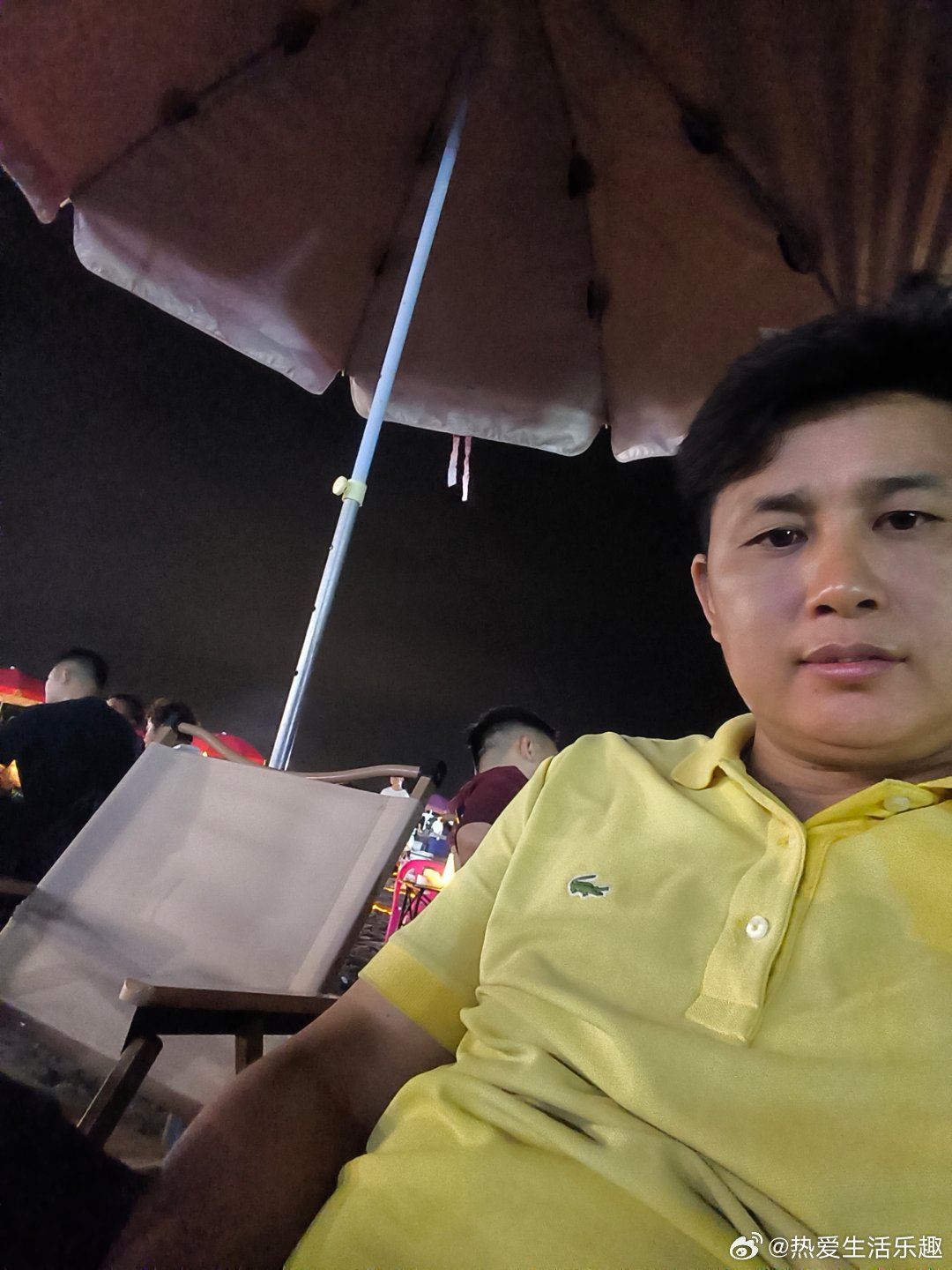 突然想找个人闪婚，只想结婚不想谈恋爱反正也谈不好一把年纪了没有多余的时间和精力再去了解一个人只要合眼