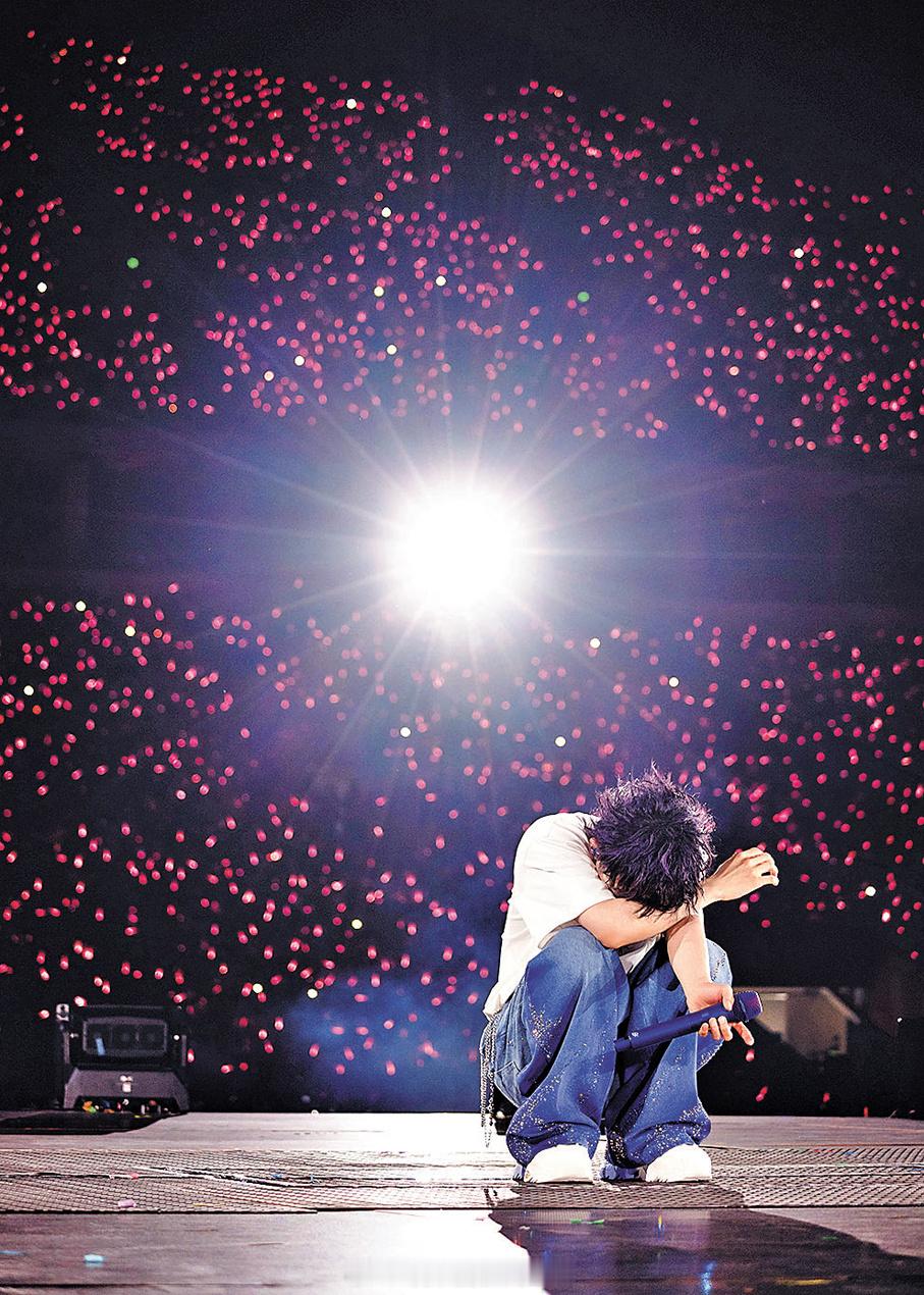 「粤曲傳情暖羊城（广州）.周深（）敞心扉哽咽失聲成「哭包」…（香港文匯