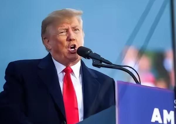 美国军火商们怕是连咖啡都喝不下去了这可不是瞎猜！洛克希德·马丁的高管们握着