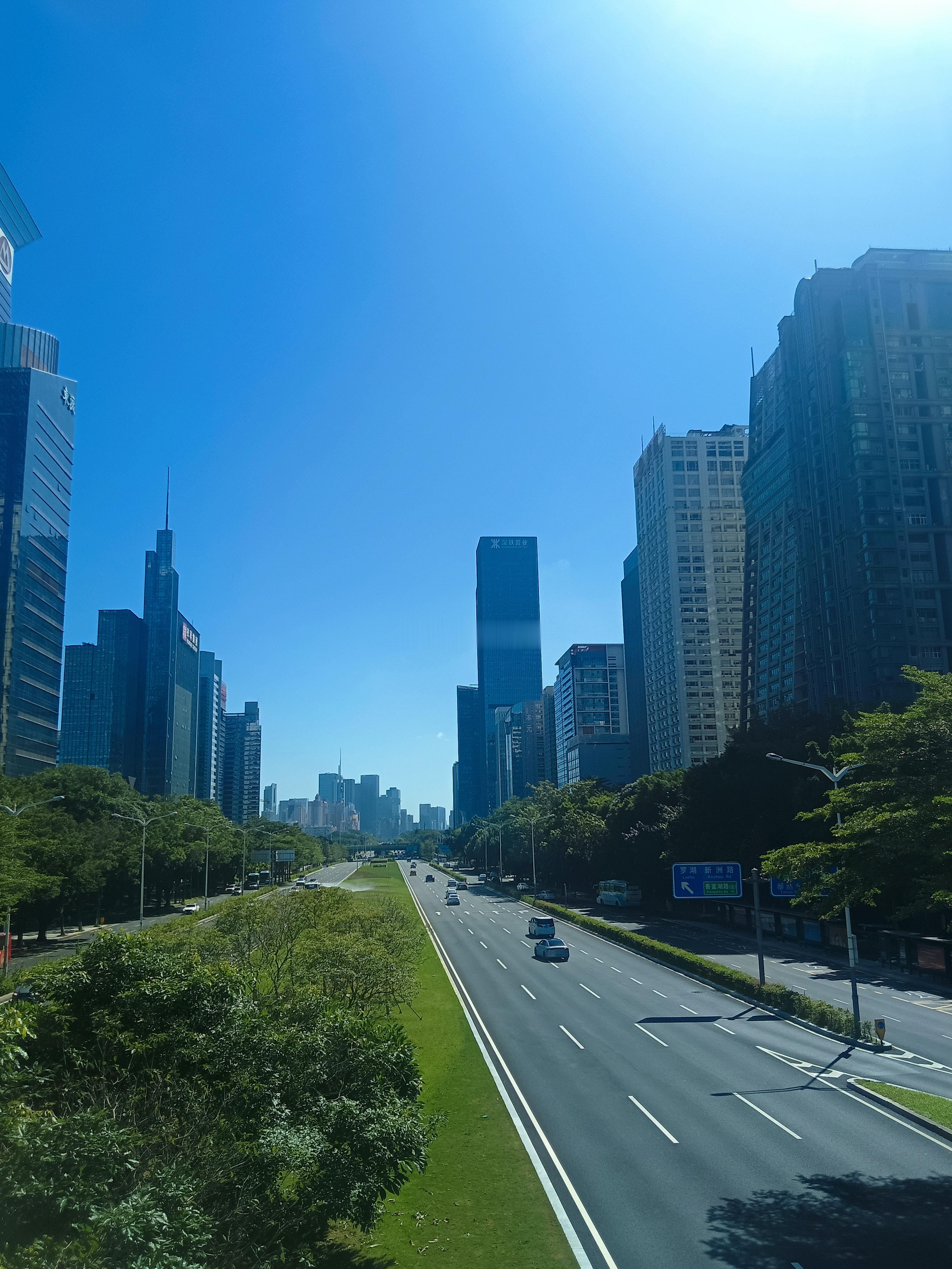对于普通个体来说，只要你的房子在一线和强二线城市核心区，贷款不多，又是自己住着，