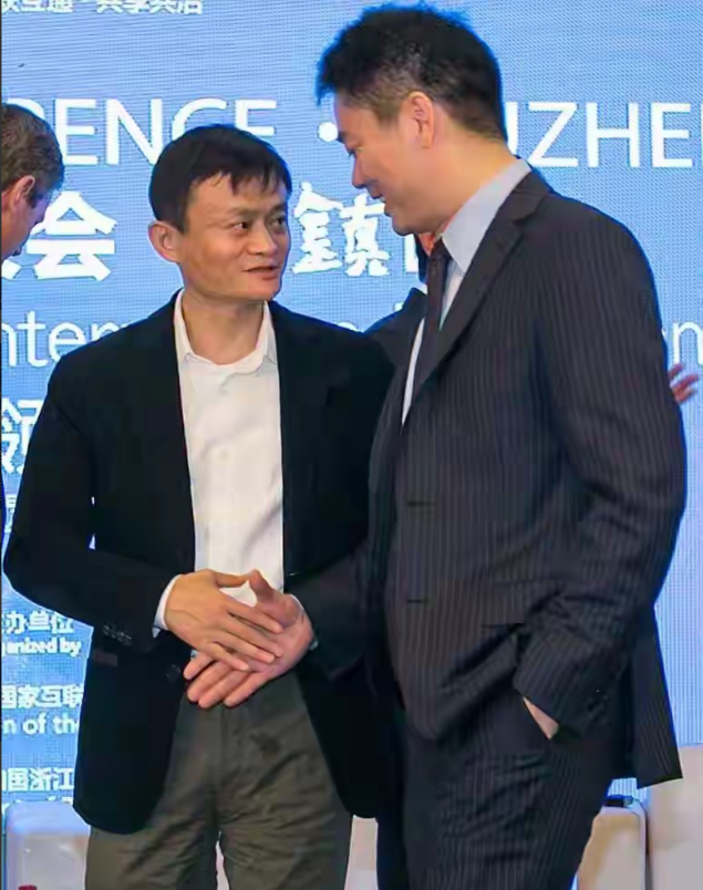 不查不知道刘强东直播调侃马云原来背后的原因是为了回应11年前马云的那次“看不