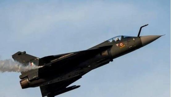 猛然间印度才发现无法追责！号称世界第一的印度战机摔了，飞行员死了，印度火冒三丈，