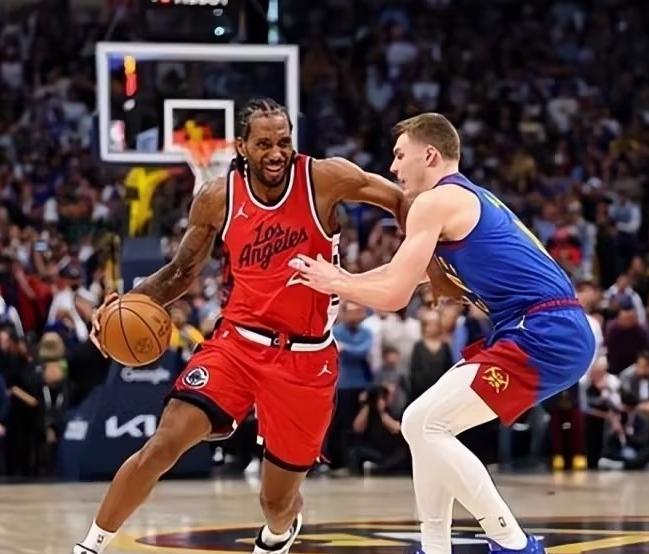 季后赛黑马，东部看好老鹰，西部看好快船。老鹰今非昔比，自从送走特雷杨，扶正杰伦