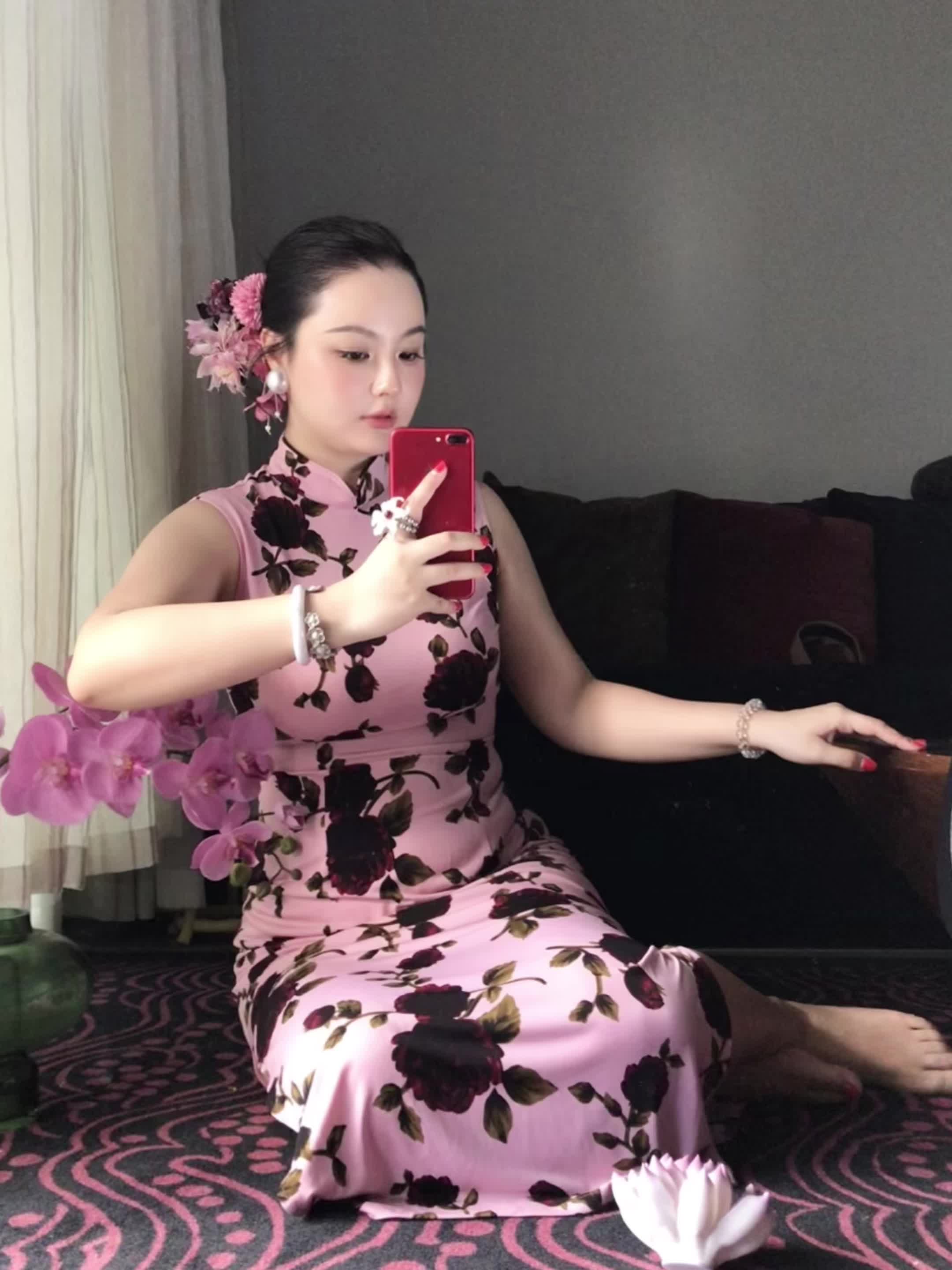 “在世间 唯有旗袍和美人不可辜负”