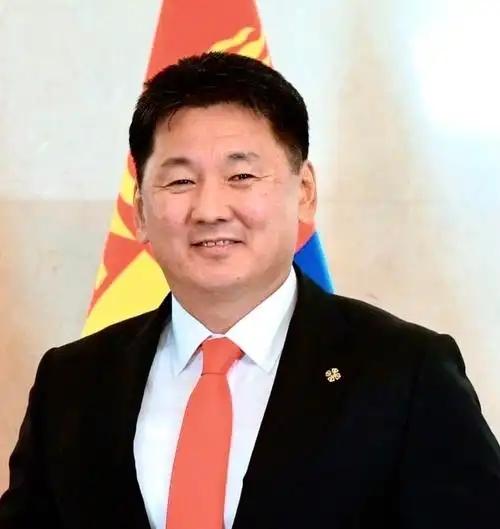 前几天，蒙古国总统呼日勒苏赫签署第362号总统令：把每年11月定为“边防月”，并