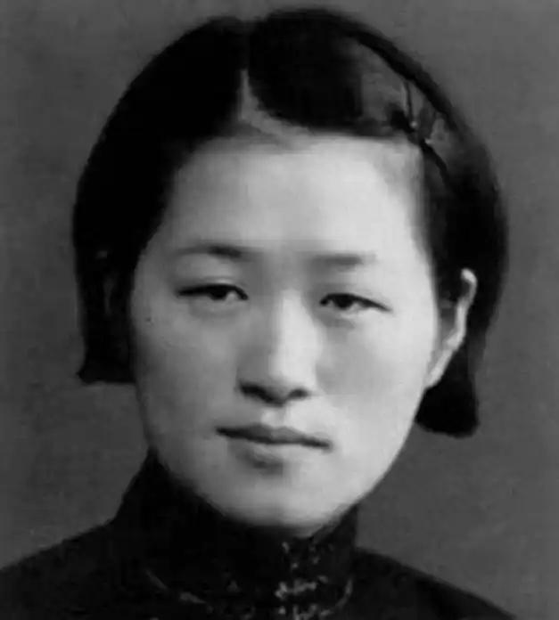 1968年，帮美国人造出雷达的“中国居里夫人”被关进秦城监狱，为防大脑退化她天天