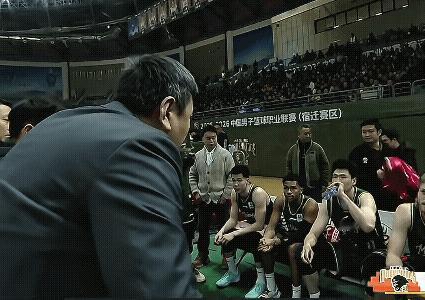 王世龙指导做的对，哪怕球队输了，赵柏青和郭昊文你们也别上了，一个个能力不大脾气不