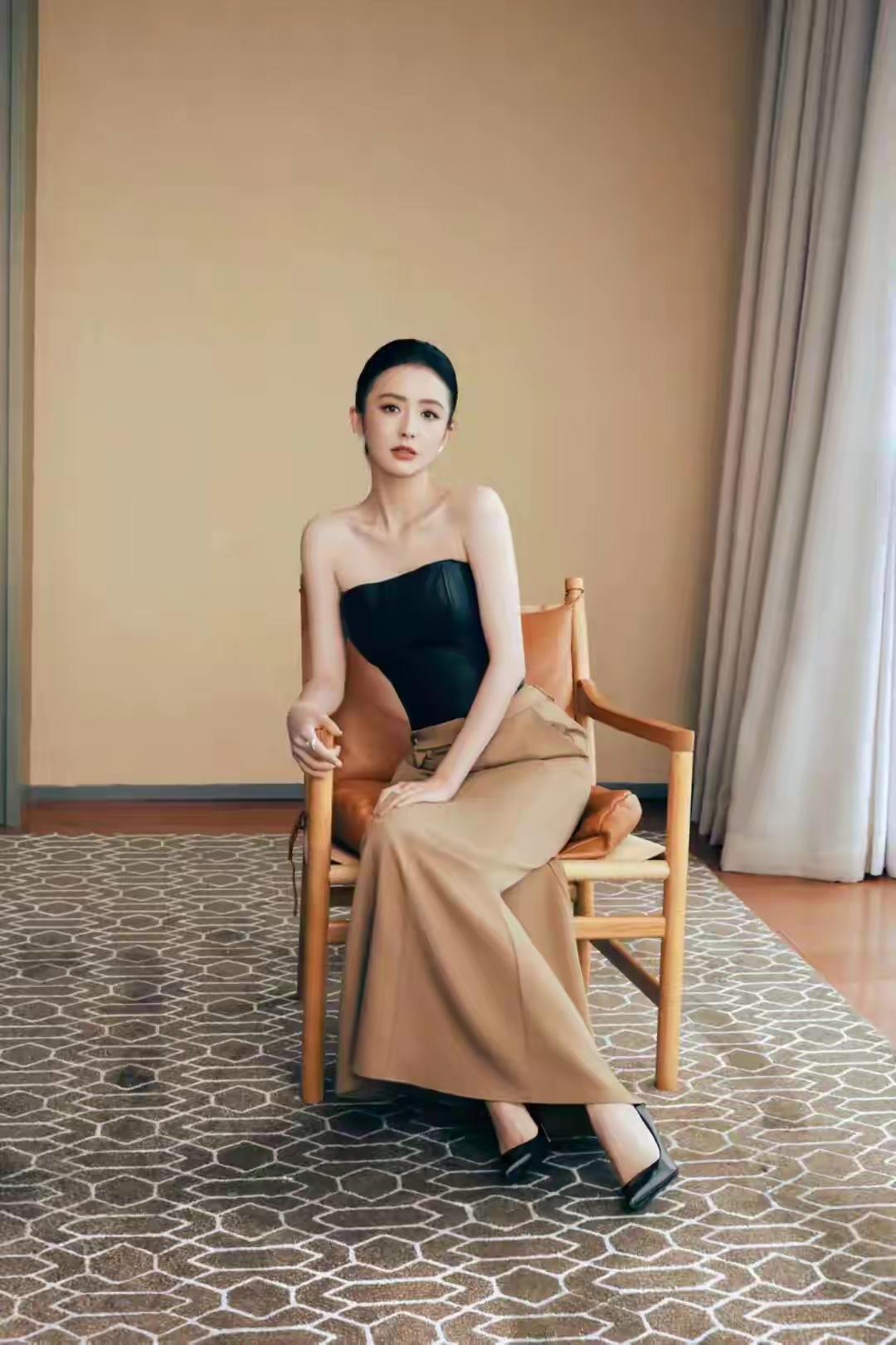 佟丽娅离婚后的气质还是这么好