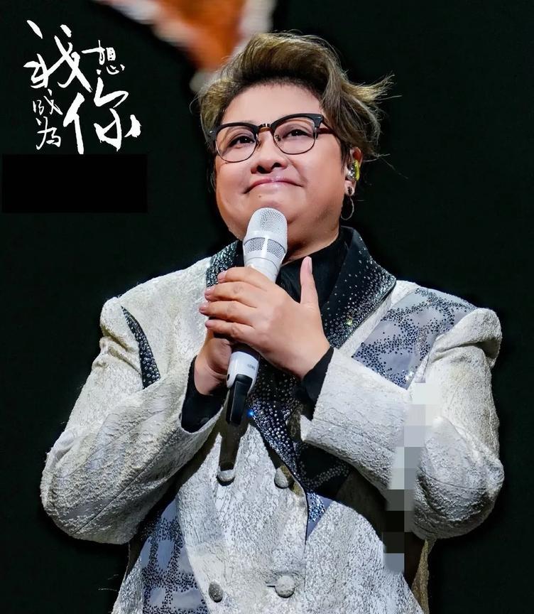 韩红啊韩红以后要不就别录音综了！你看看都把《闪亮的夏天》弄成什么样了，一把年