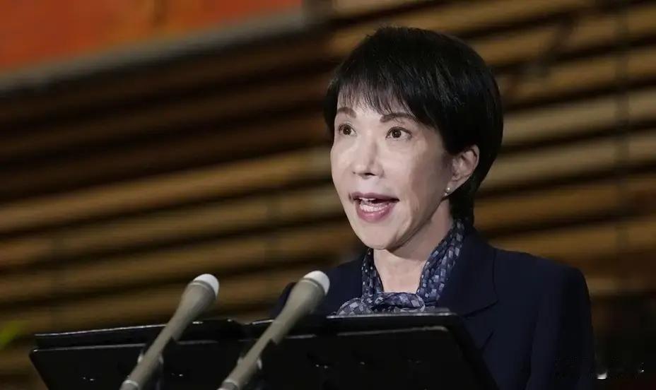南海周边几个国家现在是各怀心思：日本怕琉球地位未定、菲律宾怕巴丹群岛被声索、越南